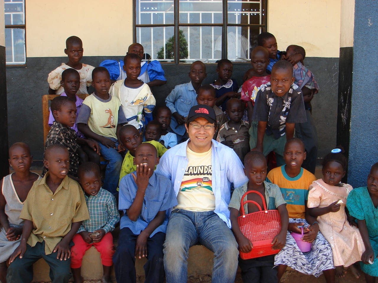 ウガンダ 子どもたちと